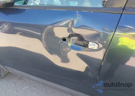 2011 Kia Sorento Lx z USA, uszkodzony, nr VIN 5XYKT3A16BG085402